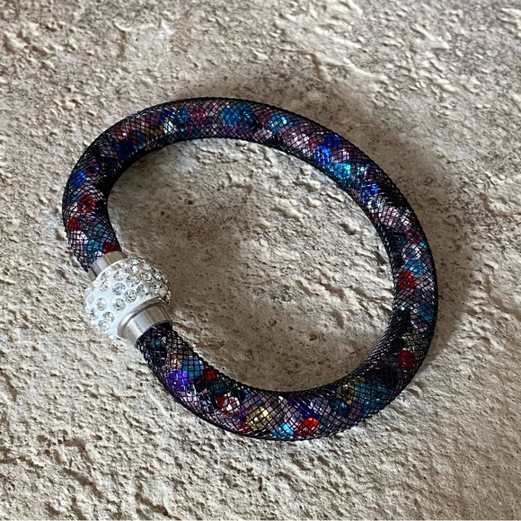 Unique multicoloured crystal bracelet with magnetic clasp - Picture 5 of 5